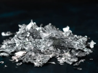 Поталь Малевичъ в хлопьях, серебро, 3 г