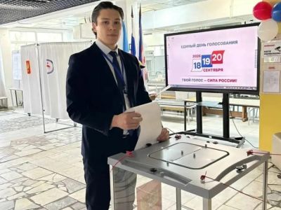 Члены Молодежного правительства Якутии проголосовали на выборах в Госдуму