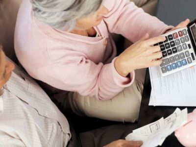 Негосударственные пенсии предлагают выплачивать женщинам с 55 лет, мужчинам — с 60 лет