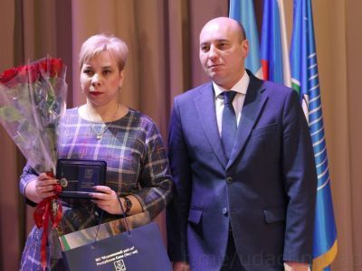 В Год труда присвоены почетные звания заслуженных работников Мирнинского района