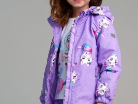 Куртка текстильная с полиуретановым покрытием для девочек (ветровка)