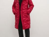 Стеганое утепленное пальто с капюшоном