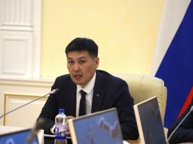 В Якутске презентовали книгу о Гавриле Никифорове — Манньыаттаах уола