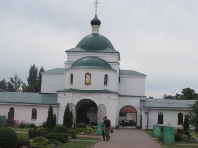 Надвратная церковь