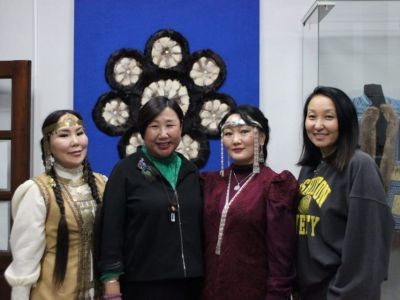 В Якутске открыли выставку «Женский лик Арктики»