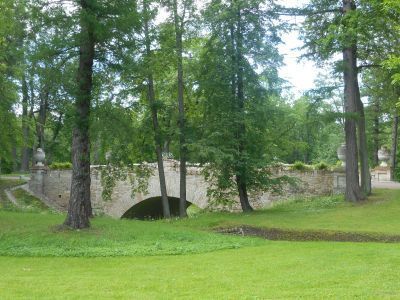 Мост Руинный с четырьмя вазами