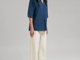 Легкая блузка свободного кроя