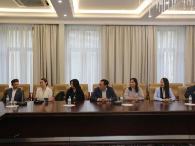 Айсен Николаев встретился с представителями сообщества «Якутия ПРО»