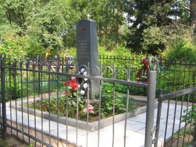 Братское захоронение воинов-пограничников, погибших в 1941-1943 гг.