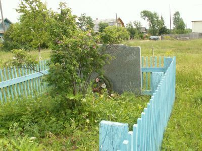 Братские могилы мирных жителей, расстрелянных немецко-фашистскими захватчиками