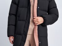 Пуховое пальто с капюшоном свободного силуэта