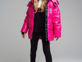 Куртка текстильная с полиуретановым покрытием для девочек