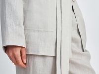 Жакет изо льна с поясом и карманами