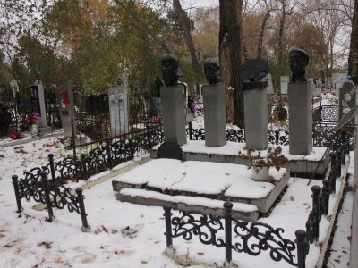 Могила скульптора А.В.Чиркина