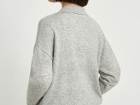 Джемпер с отложным воротником и нагрудным карманом