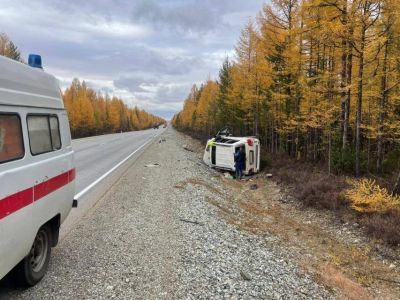 В Якутии водитель погиб в результате опрокидывания автомобиля