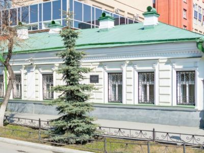 Северный флигель "контора вольных почт"