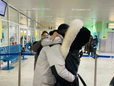 «Мы верили, что он вернётся». В Якутске встретили участника специальной военной операции