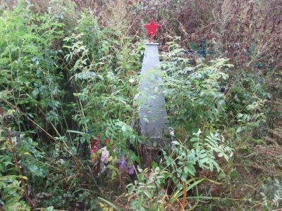 Братская могила партизан полка «13» (отряда «Победа»), погибших в борьбе с немецко-фашистскими захватчиками