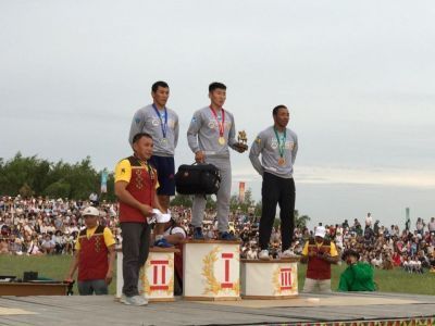 На Играх Дыгына установлен новый рекорд по якутской вертушке «Тутум эргиир»