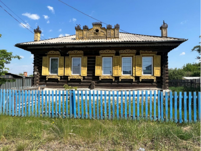 Одноэтажный деревянный жилой дом