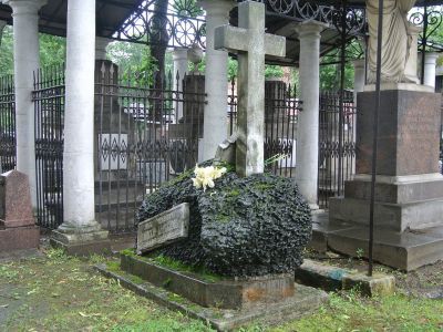 Могила Римского-Корсакова Николая Сергеевича (1829-1875)