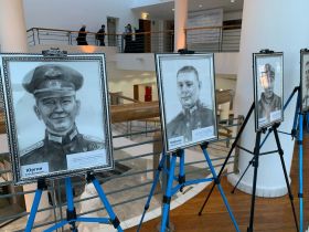 Студенты Якутского художественного училища создали портреты Героев России