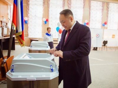 Спикер гордумы Альберт Семенов сделал свой выбор