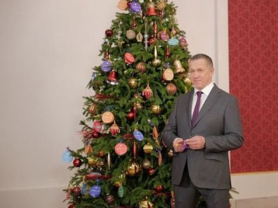 Юрий Трутнев принимает участие в благотворительной акции «Ёлка желаний»