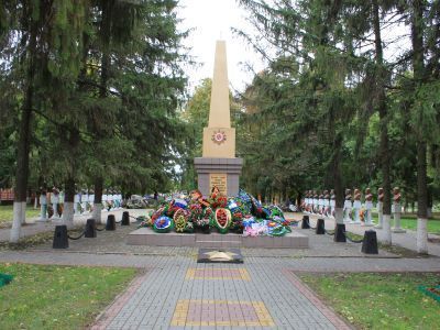 Братская могила № 28