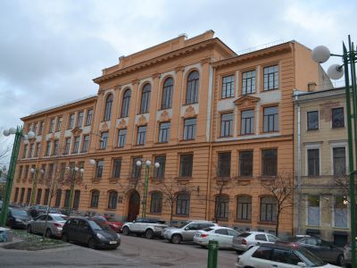3-я С.Петербургская гимназия с участком бывшего сада