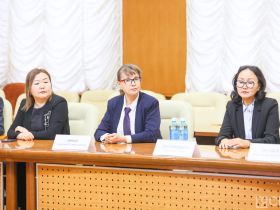 В День российской печати журналистам Якутии вручили награды