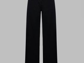 Джинсы comfort fit с бархатным напылением