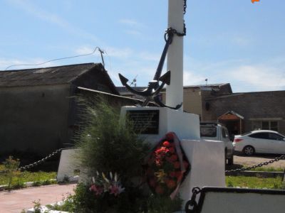 Братские могилы с обелисками воинов Гражданской войны из состава 28-й дивизии, командиром которой был В.М. Азин