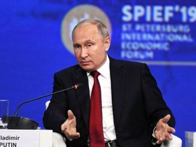 Путин заявил о необходимости "разбюрократить" правоохранительную систему
