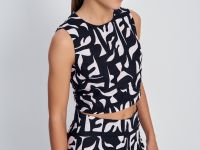 Топ с принтом укороченный