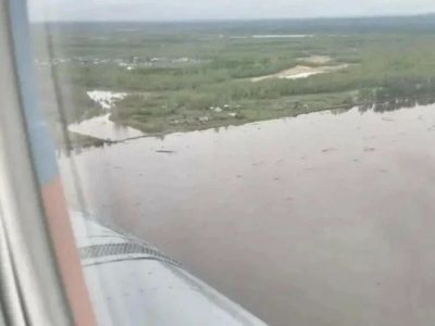 В Кобяйском районе ищут троих мужчин, пропавших на лодке