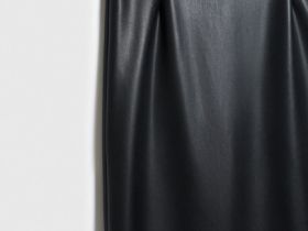 Прямая юбка миди из искусственной кожи, Черный