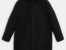 Утепленное пальто со съемным капюшоном