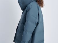 Пуховик с воротником-стойкой