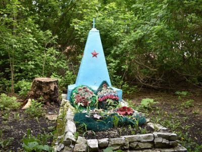 Братская могила