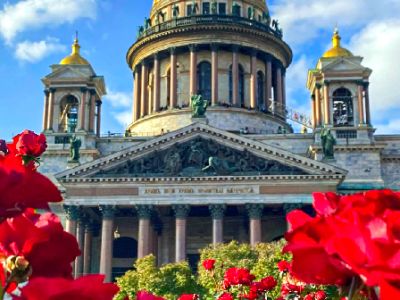 Тур на 1 день «Веселая обзорная экскурсия по Петербургу: "2 в 1" с комиком и гидом»
