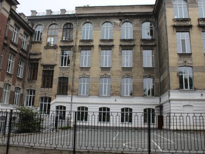 Здание Алексеевской женской гимназии - ныне школа № I