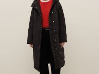 Пуховое пальто с капюшоном