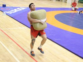 Яков Дмитриев впервые стал чемпионом Якутии по национальному многоборью