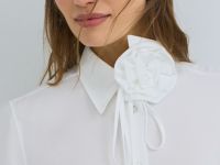Блузка с декоративным цветком, Белый