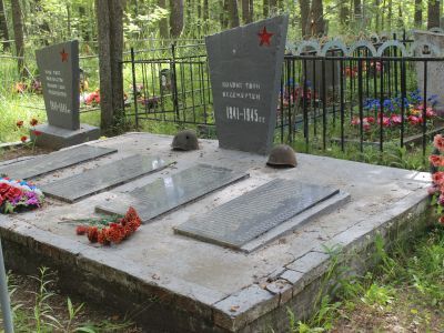 Братская могила воинов, погибших в годы Великой Отечественной войны 1941-1945 гг.
