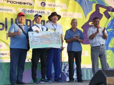 В Борогонцах наградили первых призеров и чемпионов Спортивных игр народов Якутии