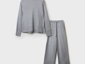 Комплект трикотажный для девочек: джемпер, брюки