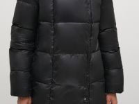 Стеганое пуховое пальто силуэта oversize